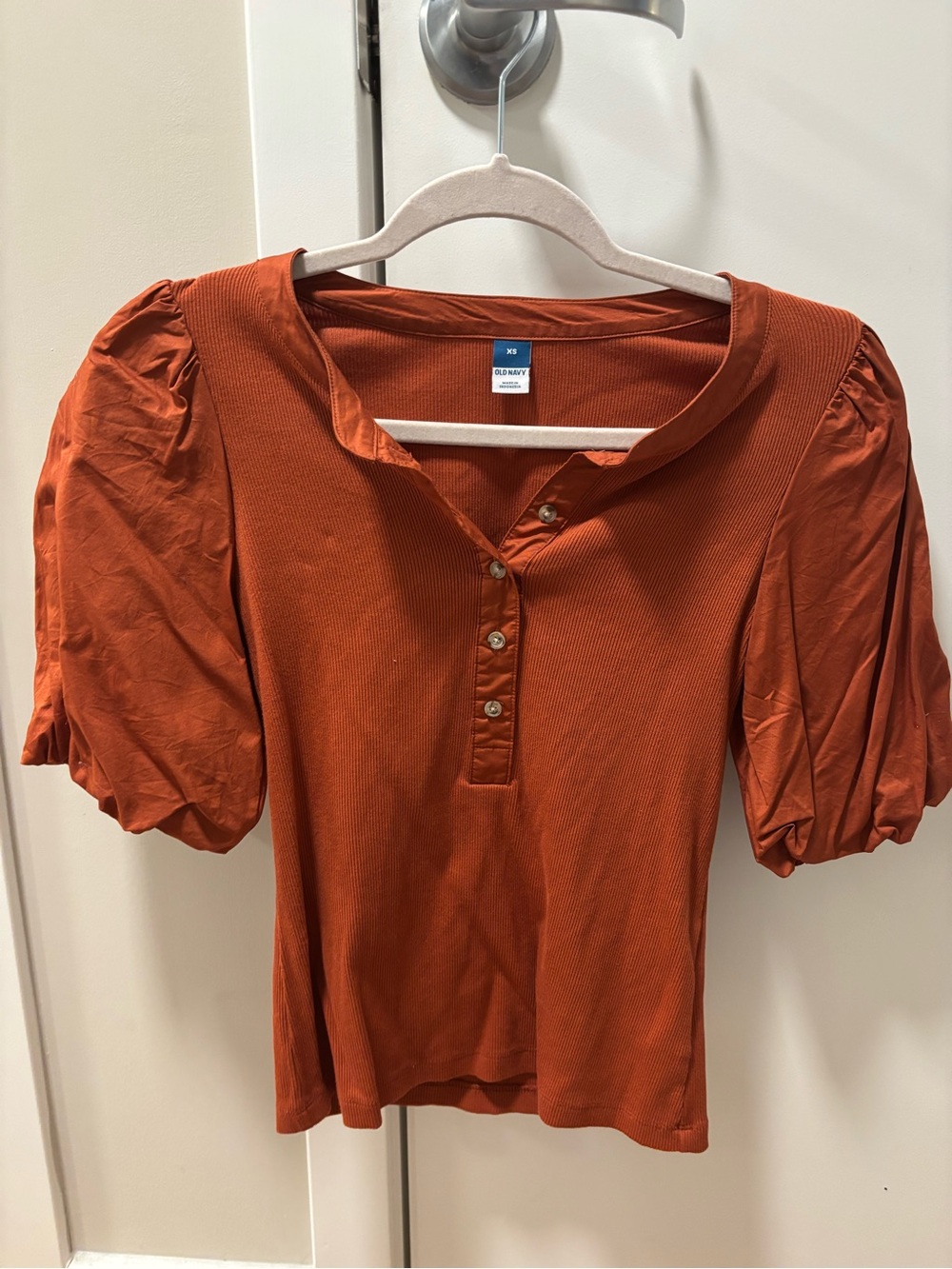 Old Navy Rust Orange Puff Sleeve Henley
